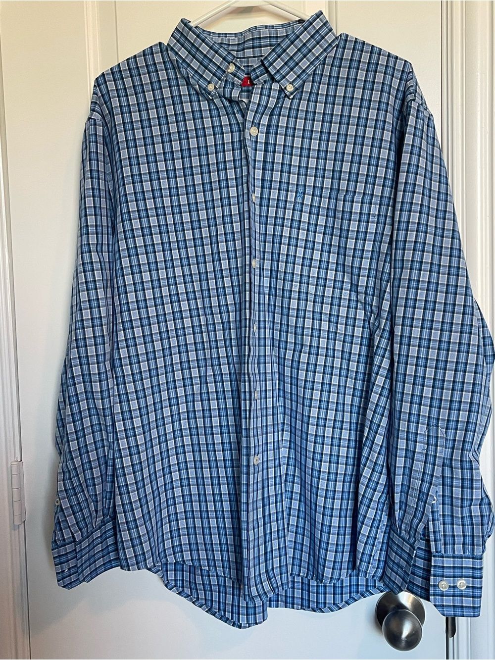 Izod Men's Blue Plaid Button-Down Shirt